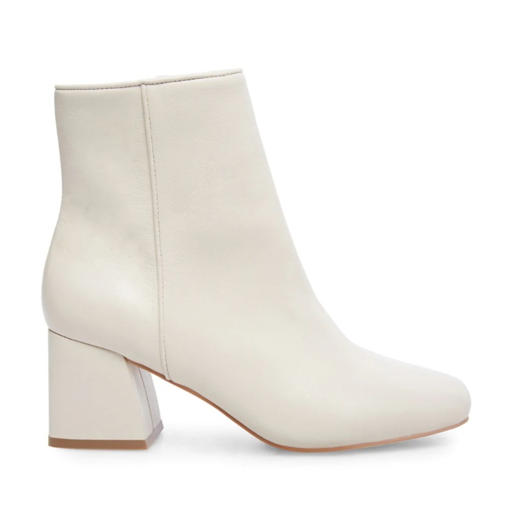 Steve Madden bootie